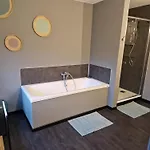 Simone Spa