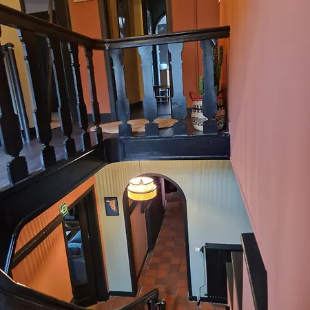 Simone Villa Spa
