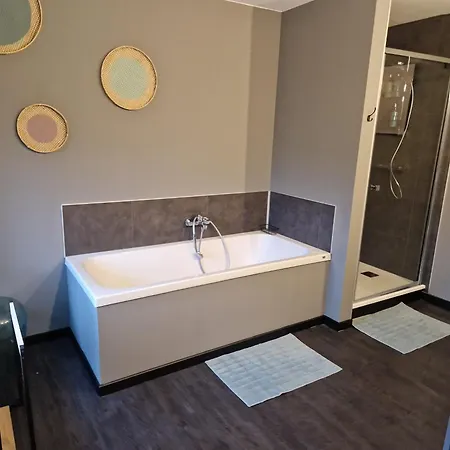 Simone Spa